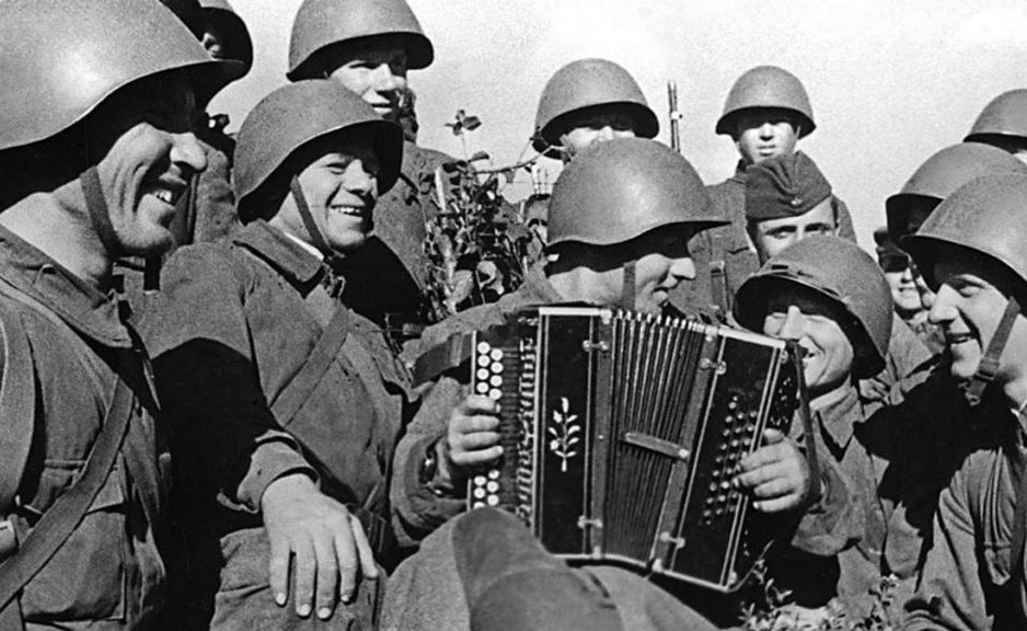 5 мая К 75-летию Победы  в Великой Отечественной войне Литературно-музыкальная программа «Война, молодость, любовь»